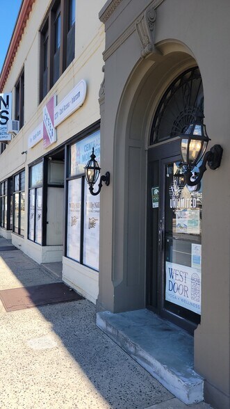 More Photos Of 5 Fifth Ave, Bay Shore Office For Lease