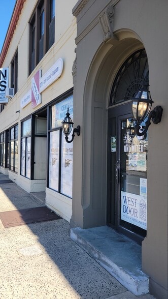 More Photos Of 5 Fifth Ave, Bay Shore Office For Lease