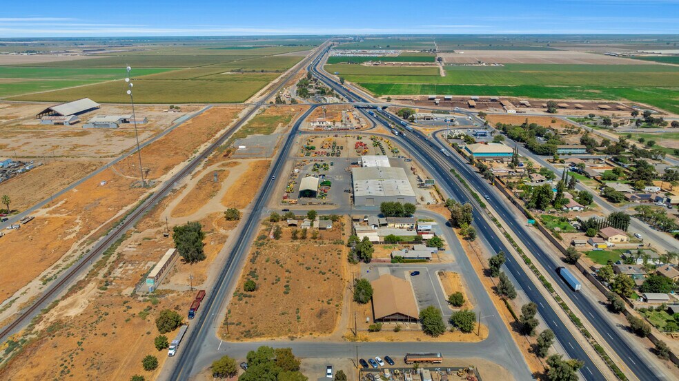 More Photos Of 210-284 N Burnett Rd, Tipton Land For Sale