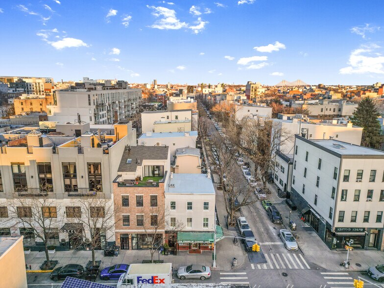 More Photos Of 210 Franklin St, Brooklyn Storefront Retail Residential For Sale