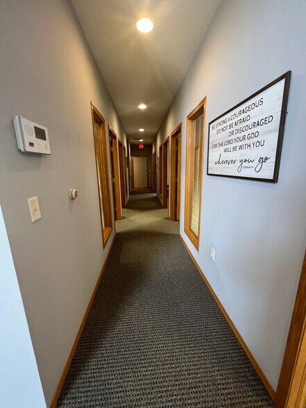 More Photos Of 7829 E Rockhill St, Wichita Office For Lease