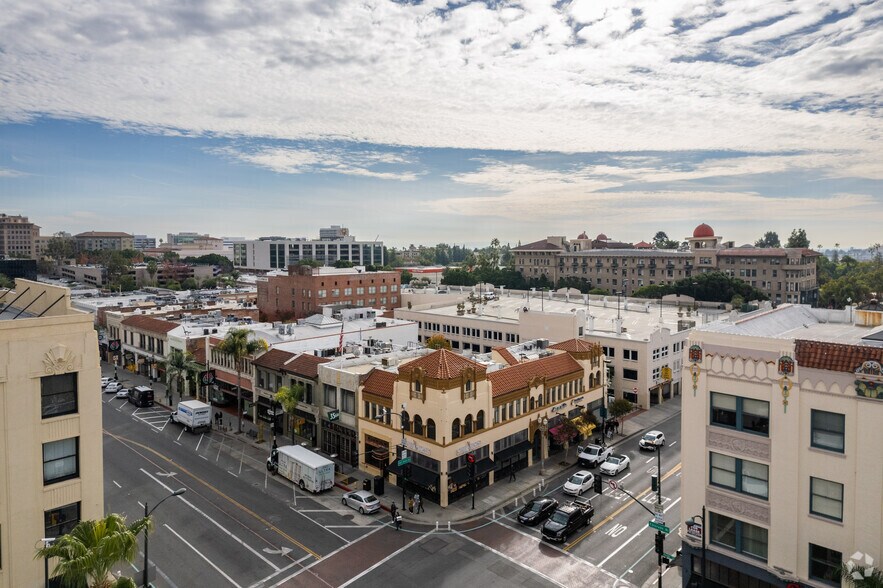 More Photos Of 2 E Colorado Blvd, Pasadena General Retail For Sale
