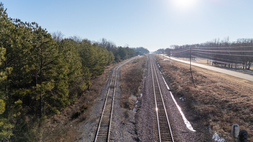 More Photos Of 1139 County Road 67, Myrtle Distribution For Sale