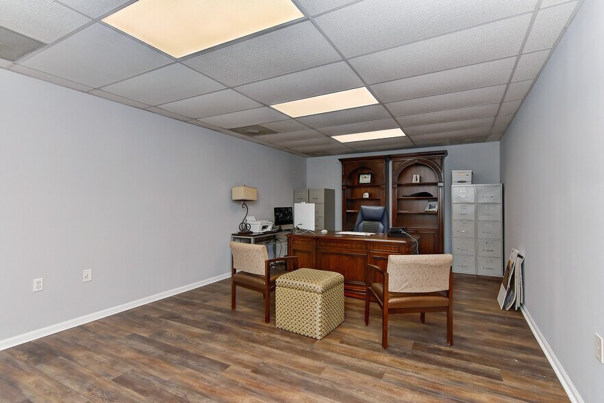 More Photos Of 1600 N Main St, Kannapolis Showroom For Sale