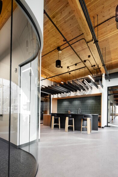 More Photos Of 14761 S Future Way, Draper Office For Lease