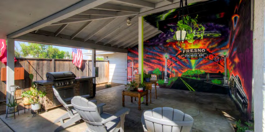 More Photos Of 402 N Poplar Ave, Fresno Apartments For Sale