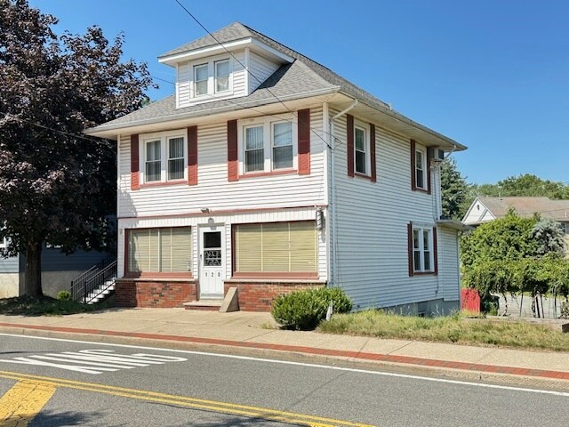 Primary Photo Of 120 Newark Pompton Tpke, Pequannock Storefront Retail Residential For Sale
