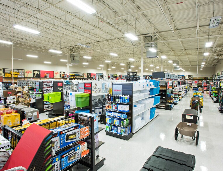 More Photos Of 4240 W Bell Rd, Glendale Storefront For Sale