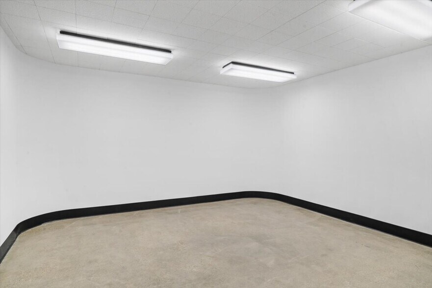 More Photos Of 402 E Main St, Santa Maria Medical For Sale