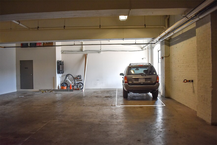 More Photos Of 2424 18th St NW, Washington Office For Lease