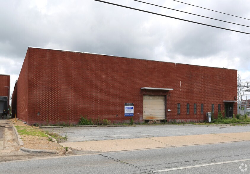 More Photos Of 1052 Martin Luther King Jr Blvd, Columbus Warehouse For Sale