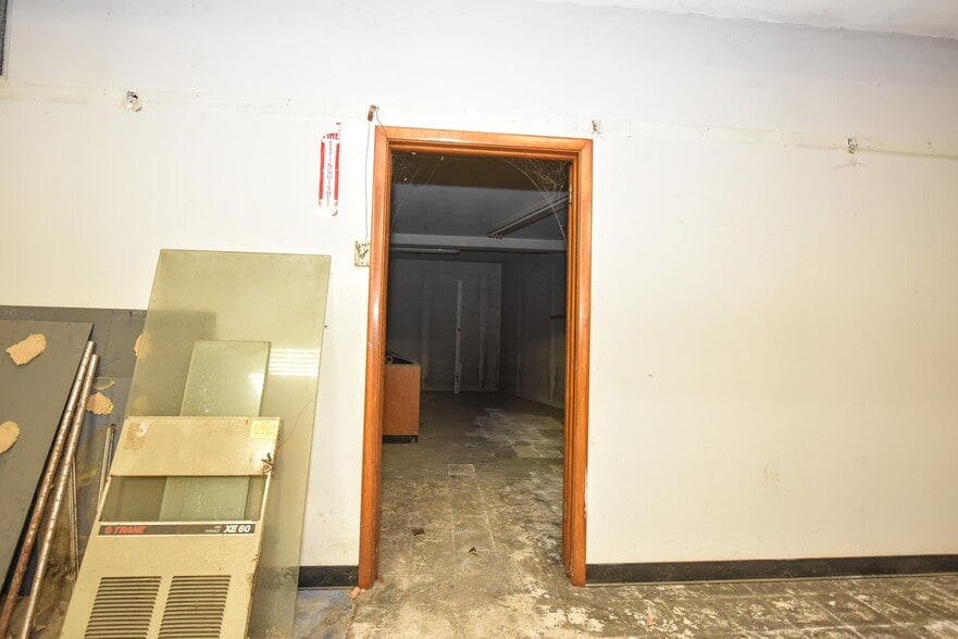 More Photos Of 154 Main St, Butler Storefront Retail Residential For Sale