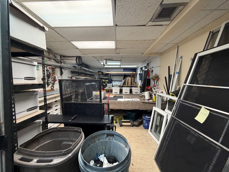 More Photos Of 5908 Johnson St, Hollywood Light Manufacturing For Sale