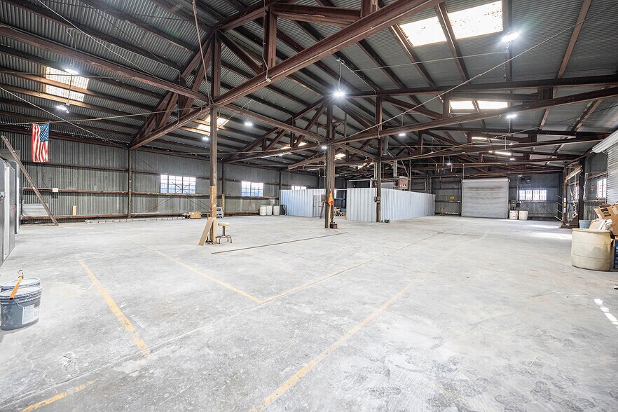 More Photos Of 6104-6112 Ferguson Dr, Commerce Warehouse For Sale