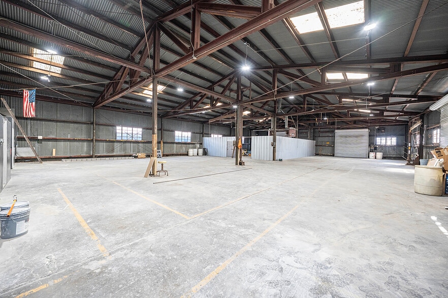 More Photos Of 6110-6112 Ferguson Dr, Commerce Warehouse For Sale