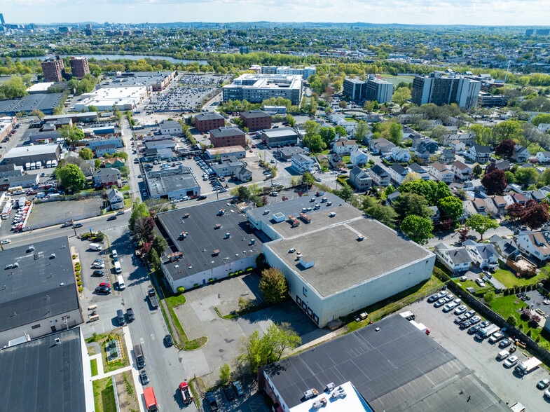 More Photos Of 398-400 Riverside Ave, Medford Light Manufacturing For Lease