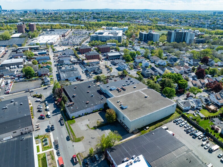 More Photos Of 398-400 Riverside Ave, Medford Light Manufacturing For Lease