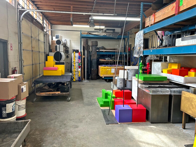 More Photos Of 12 W 5th Ave, Vancouver Office For Lease