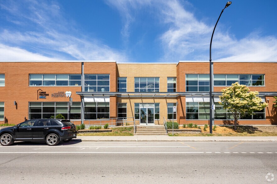 More Photos Of 4801-4807 St Molson, Montréal Flex For Lease