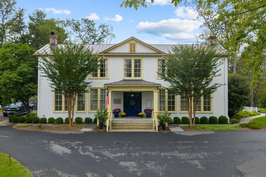 More Photos Of 675 Zachary Taylor Hwy, Flint Hill Hospitality For Sale