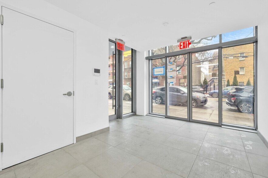 More Photos Of 2309 Broadway, Astoria Apartments For Lease