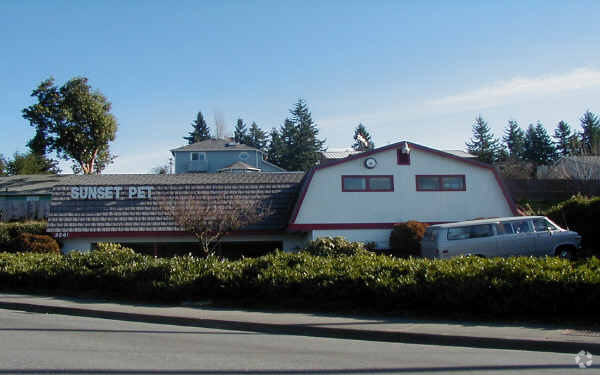 Primary Photo Of 3241 NE Sunset Blvd, Renton Veterinarian Kennel For Sale