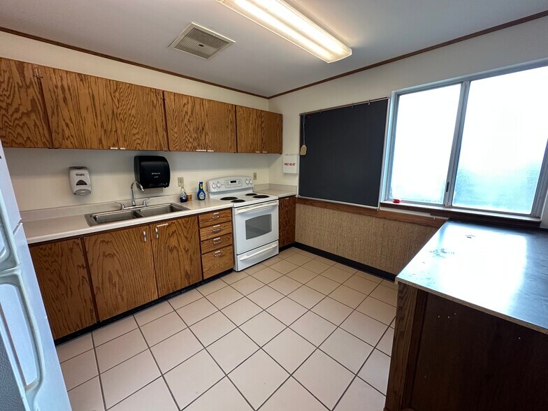 More Photos Of 2460 Baldwin st, Sturgis Religious Facility For Sale