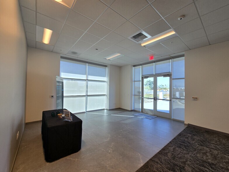 More Photos Of 23840-23842 Rider St, Perris Distribution For Lease