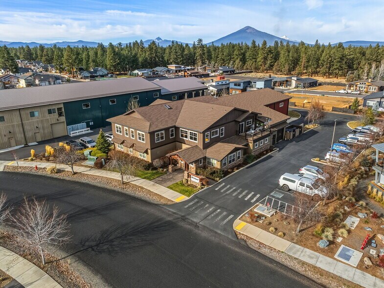 More Photos Of 270 E Sun Ranch Dr, Sisters Industrial For Sale