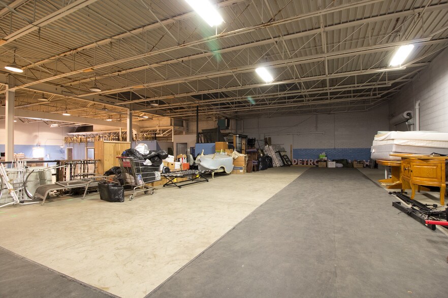More Photos Of 2000 Brooklyn St, Detroit Office For Sale