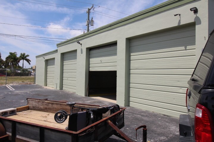 More Photos Of 609 N Railroad Ave, Boynton Beach Warehouse For Sale