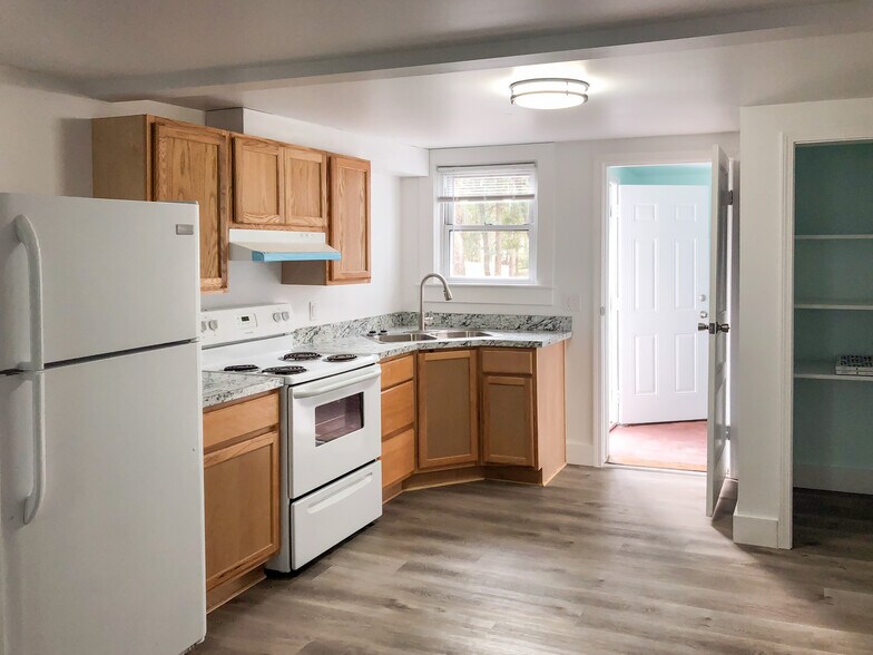 More Photos Of 55 Main St, Garden City Office Residential For Sale