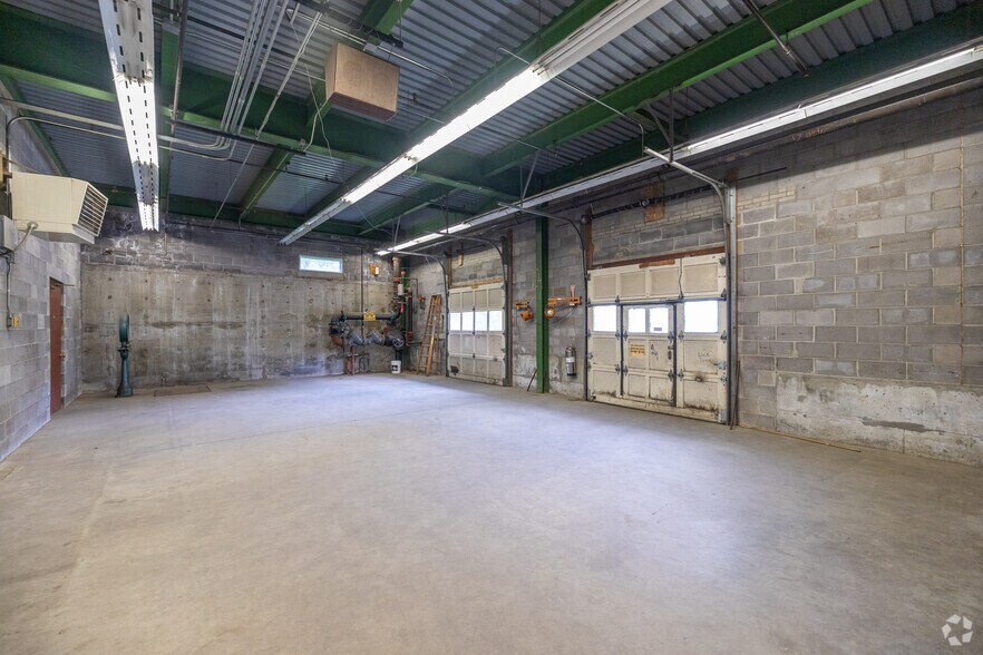 More Photos Of 1 Main St, Shirley Light Distribution For Lease