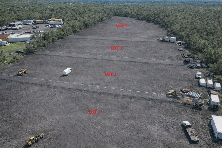 More Photos Of 18252 E Colonial Dr, Orlando Light Distribution For Lease