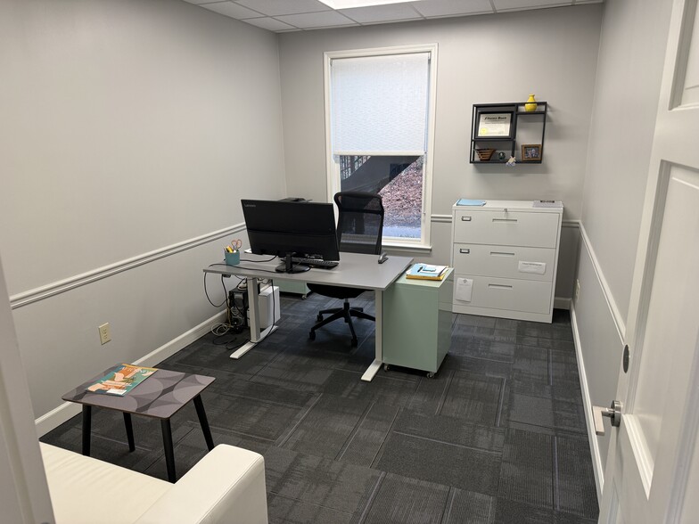 More Photos Of 1934 N Druid Hills Rd NE, Atlanta Office For Sale