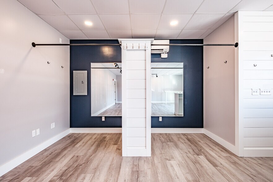 More Photos Of 271 Main St, Bridgton General Retail For Lease