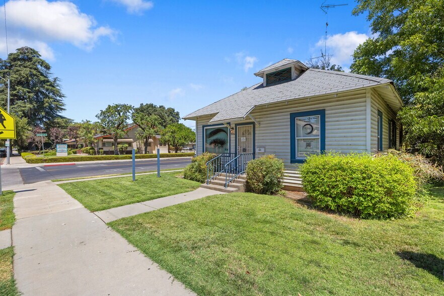 More Photos Of 920 W Main St, Visalia Coworking Space