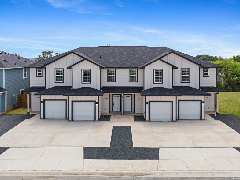 More Photos Of 6010 Shashi Place, San Antonio Apartments For Sale