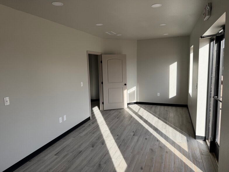 More Photos Of 5522 S County Road 1160, Midland Warehouse For Sale