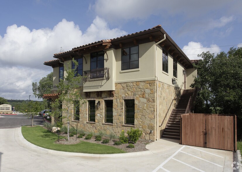 More Photos Of 2220 Lakeway Blvd, Austin Medical For Sale