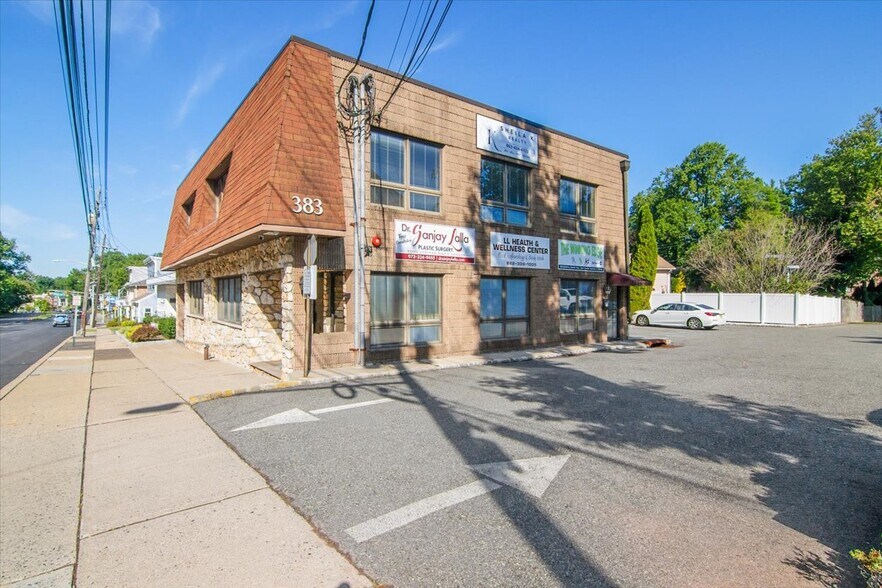 More Photos Of 383 Northfield Rd, West Orange Medical For Sale