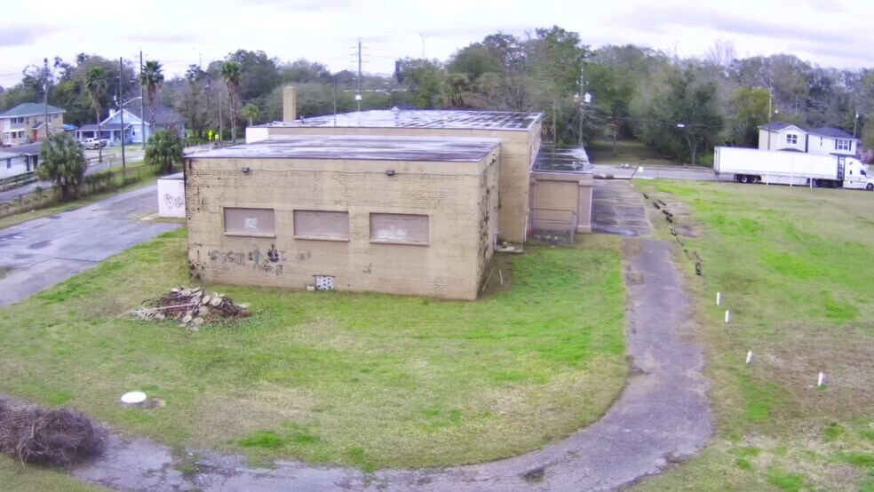 More Photos Of 2335 N Davis St, Jacksonville Religious Facility For Sale
