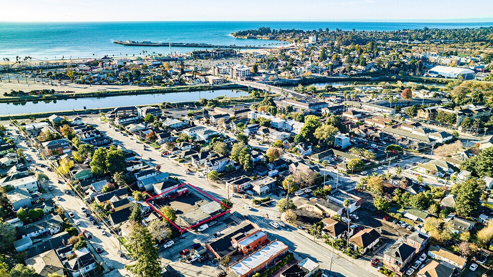 More Photos Of 236 Ocean St, Santa Cruz Office For Sale