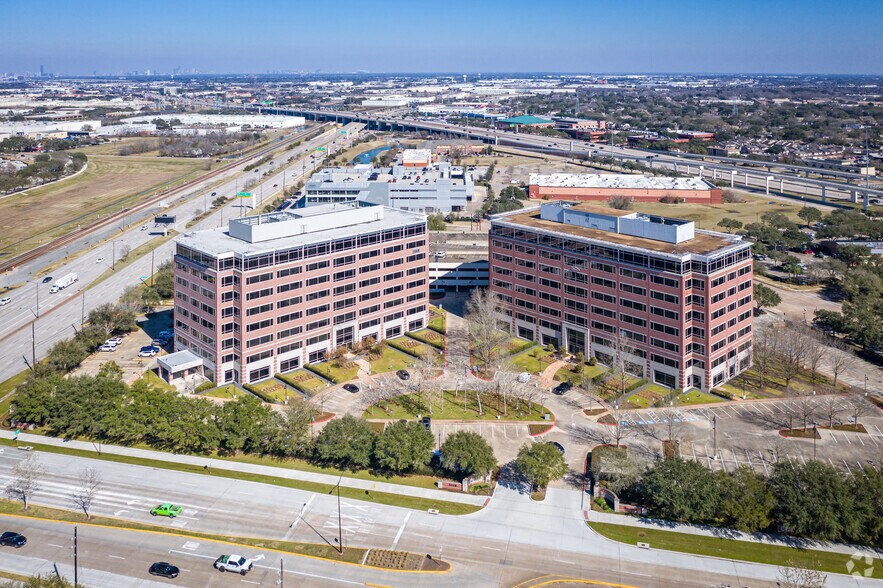More Photos Of 13131 Dairy Ashford Rd, Sugar Land Office For Lease