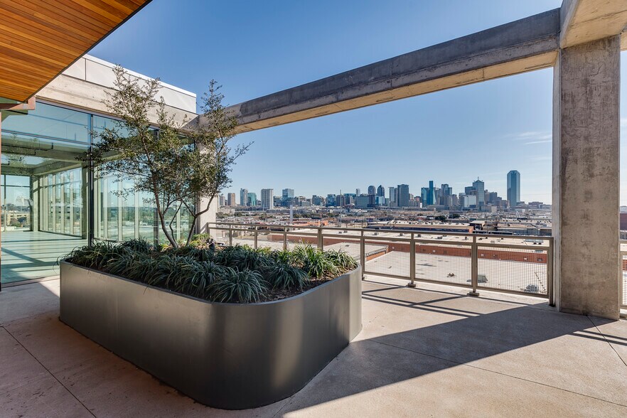 More Photos Of 155 Riveredge Dr, Dallas Office For Lease