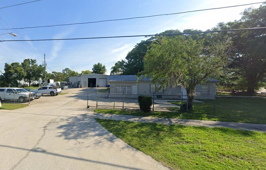 More Photos Of 2221 Apopka Blvd, Apopka Warehouse For Sale