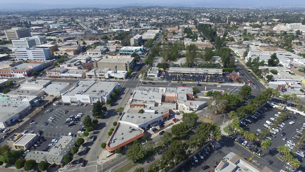 More Photos Of 401 E Hillcrest Blvd, Inglewood Storefront Retail Office For Lease