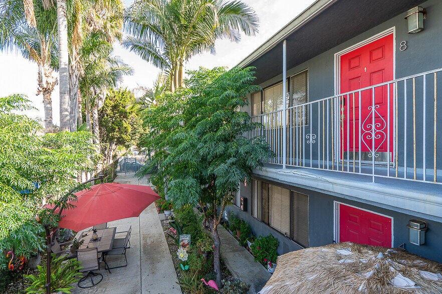 More Photos Of 1056 E 6th St, Long Beach Apartments For Sale