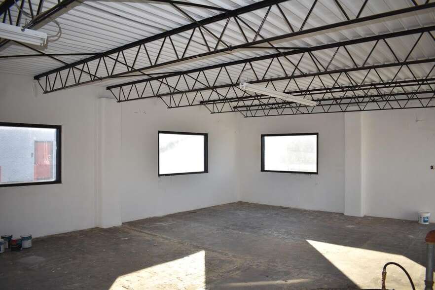 More Photos Of 2204 E 11th St, Tulsa Restaurant For Lease