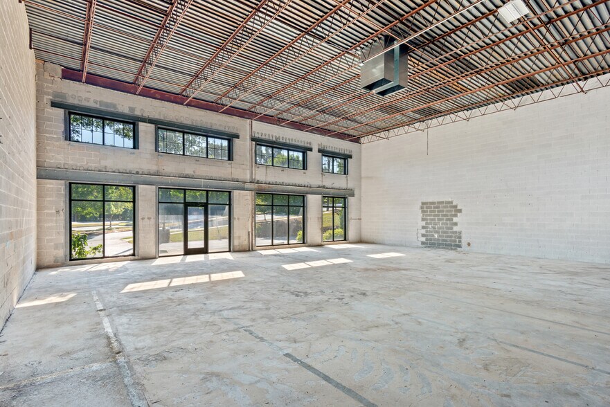 More Photos Of 3586 Pierce Dr NE, Chamblee Office For Lease